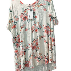 NWT Honeyme Floral Short Sleeve T-Shirt